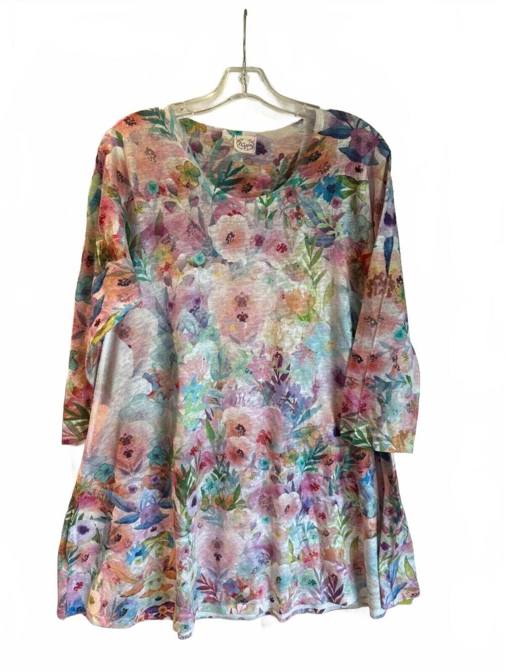 Et'Lois Women's Medium Floral Print 3/4 Sleeve Polyester Tunic Top